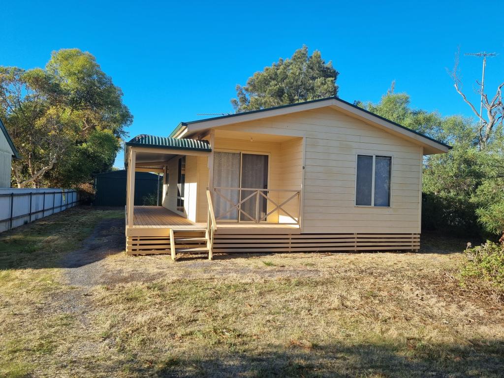 9 BEACH RD, HARDWICKE BAY, SA 5575
