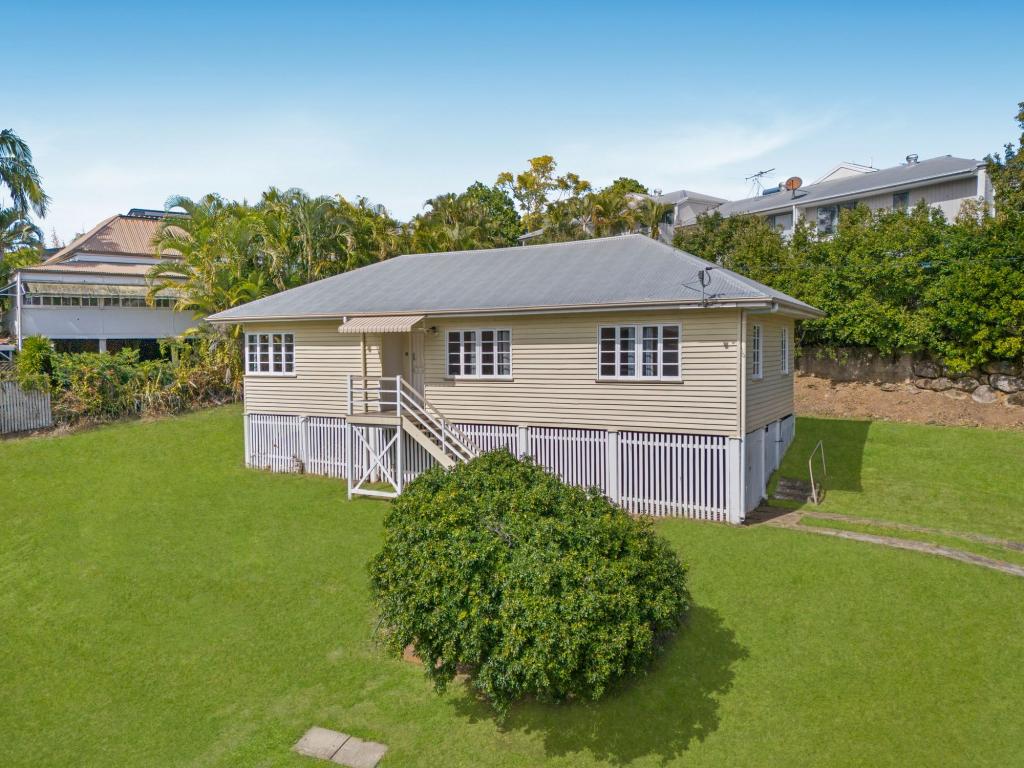 34 Payne St, Indooroopilly, QLD 4068