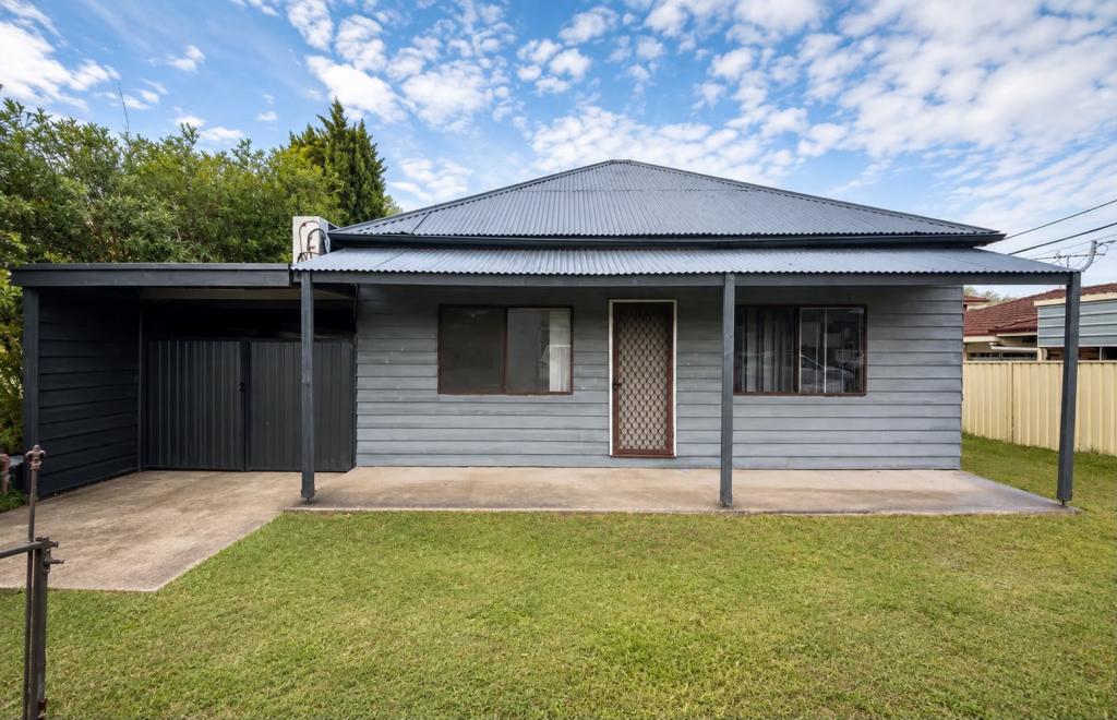 5 Hampton St, Fairfield, NSW 2165