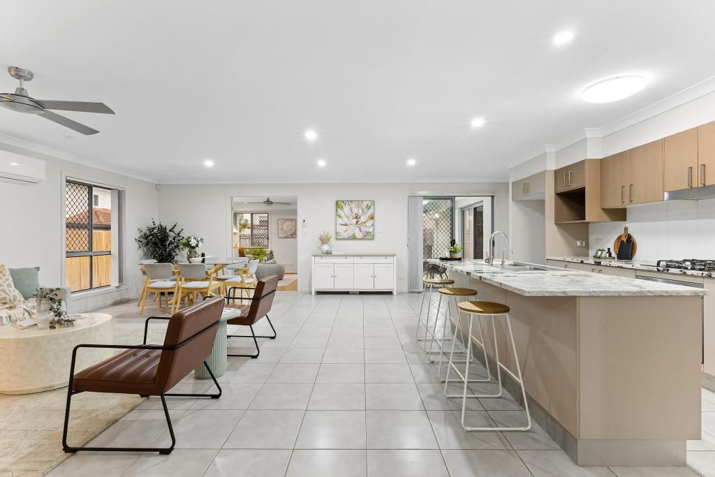 4 Colebrook Cres, Doolandella, QLD 4077