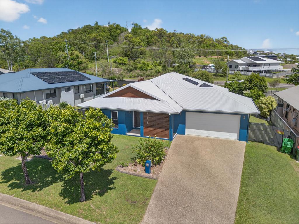 13 Deedes Cres, Bushland Beach, QLD 4818
