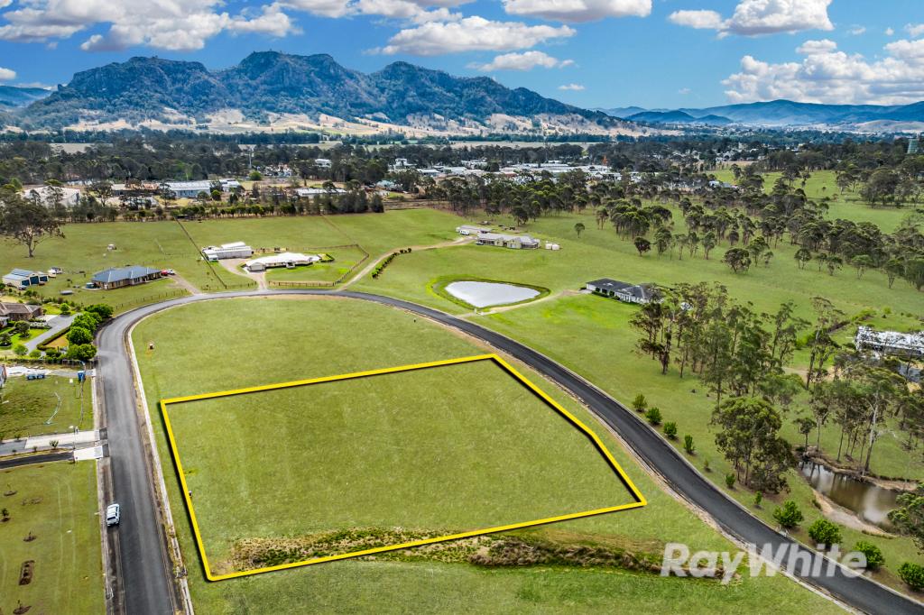 8 Moonlight Cct, Gloucester, NSW 2422