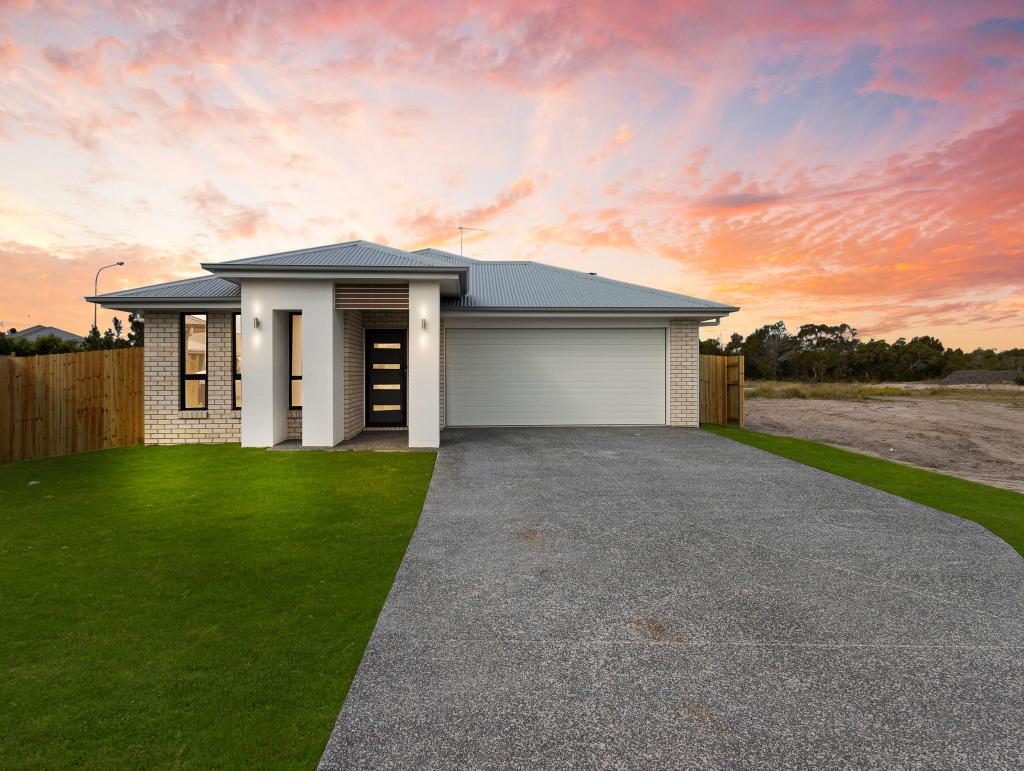 59 North Lakes Cct, Burrum Heads, QLD 4659