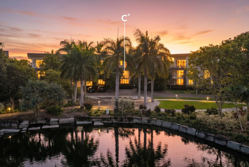 722/3 PENDRAAT PDE, HOPE ISLAND, QLD 4212