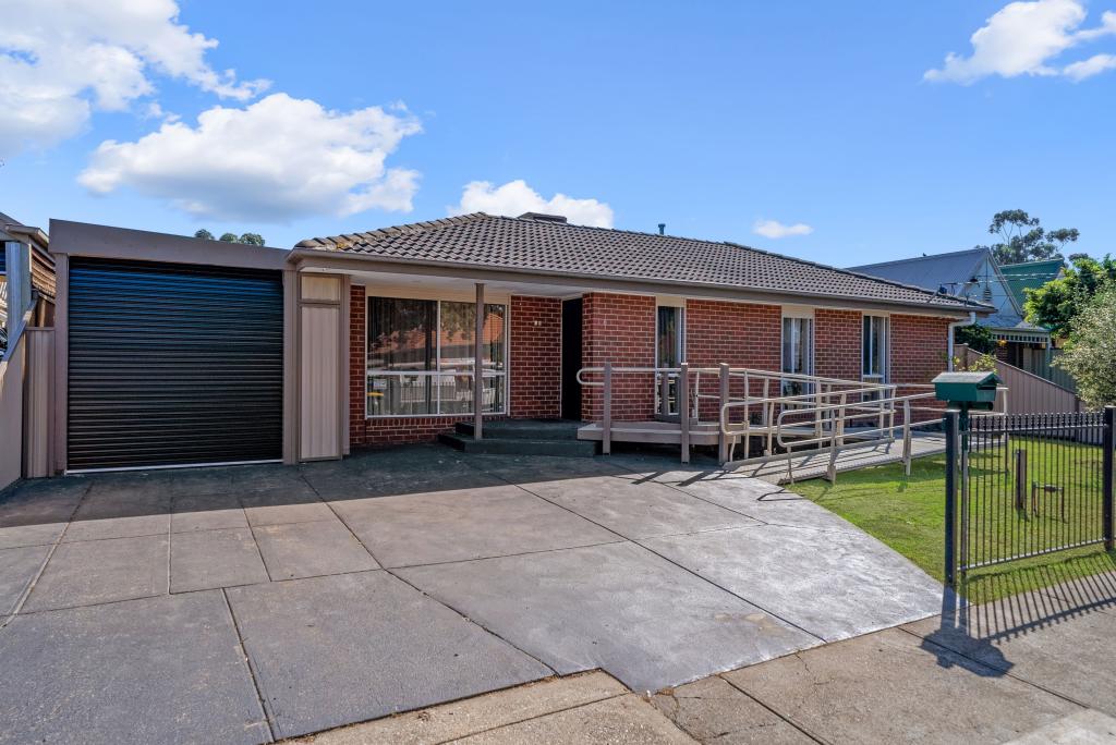 8 Bond St, Hadfield, VIC 3046