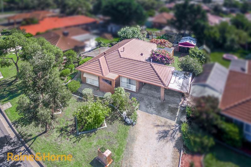7 Carnoustie Dr, Sunbury, VIC 3429