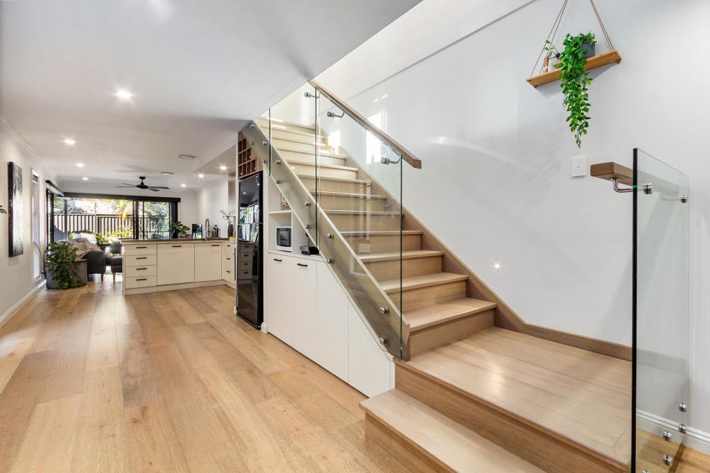 1/18 Thirteenth Ave, Palm Beach, QLD 4221