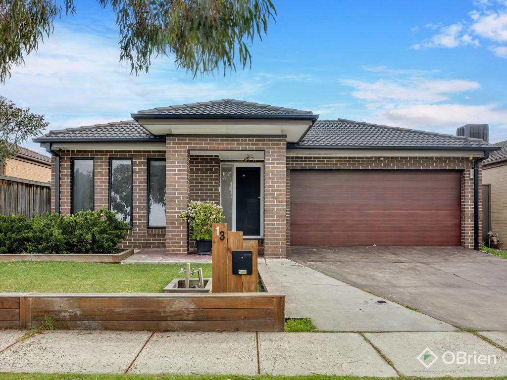 13 Tilden Rise, Cranbourne North, VIC 3977