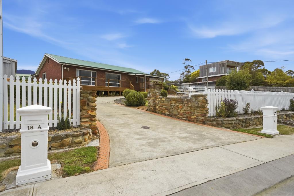 18 Wendourie Pde, Austins Ferry, TAS 7011
