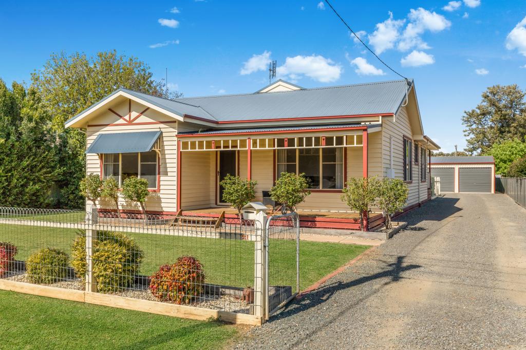 21 Pascoe St, Rochester, VIC 3561