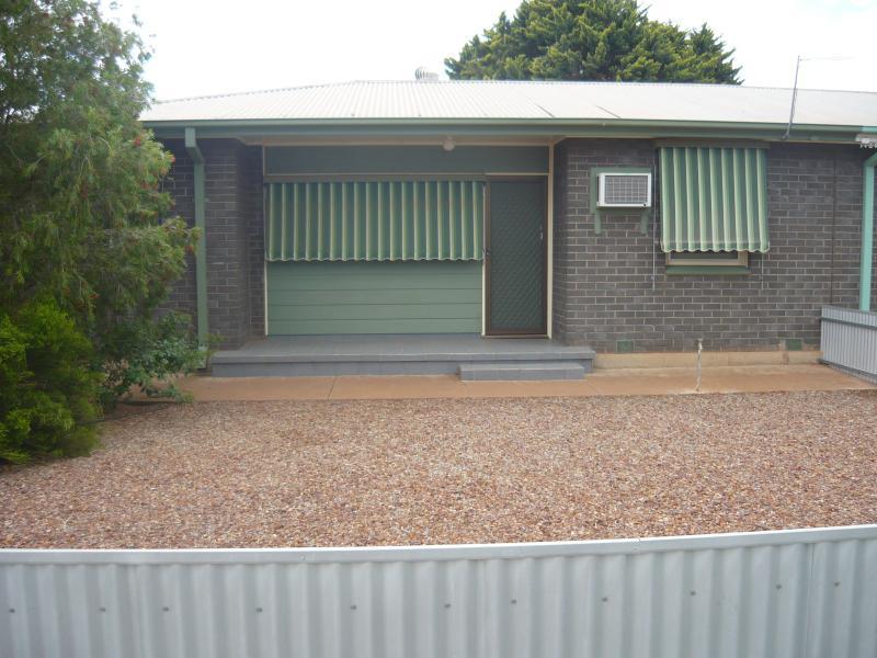 39 Clark Cres, Whyalla Norrie, SA 5608