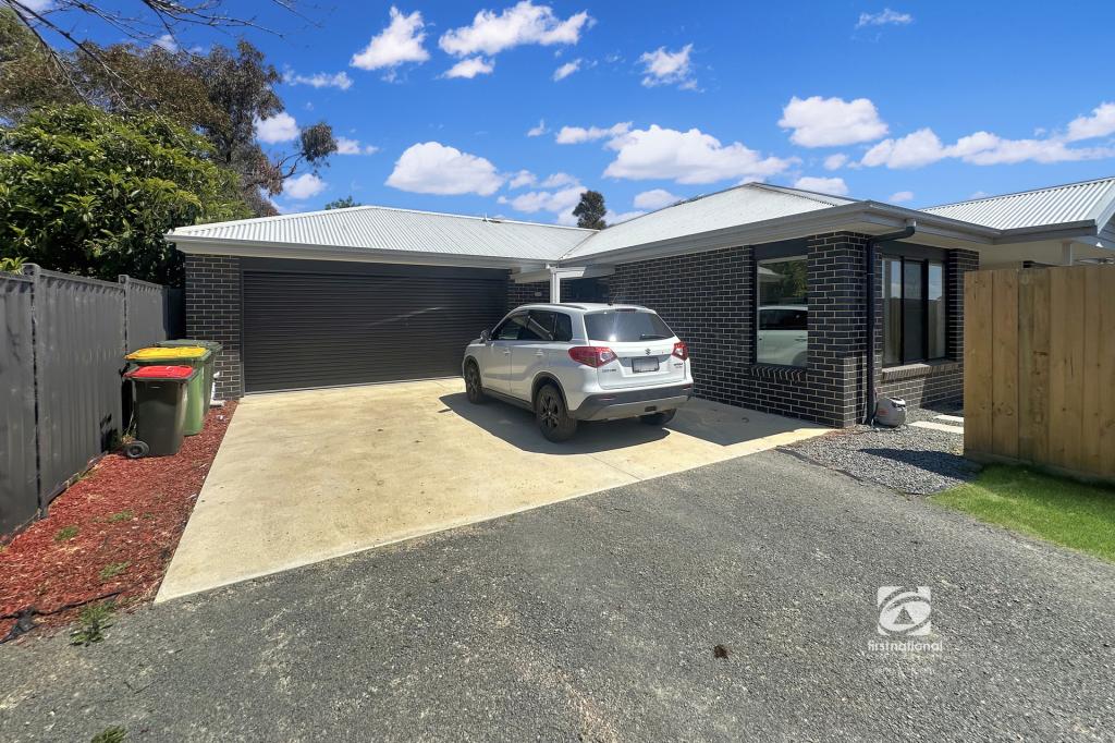 2/110 Princes Hwy, Lucknow, VIC 3875