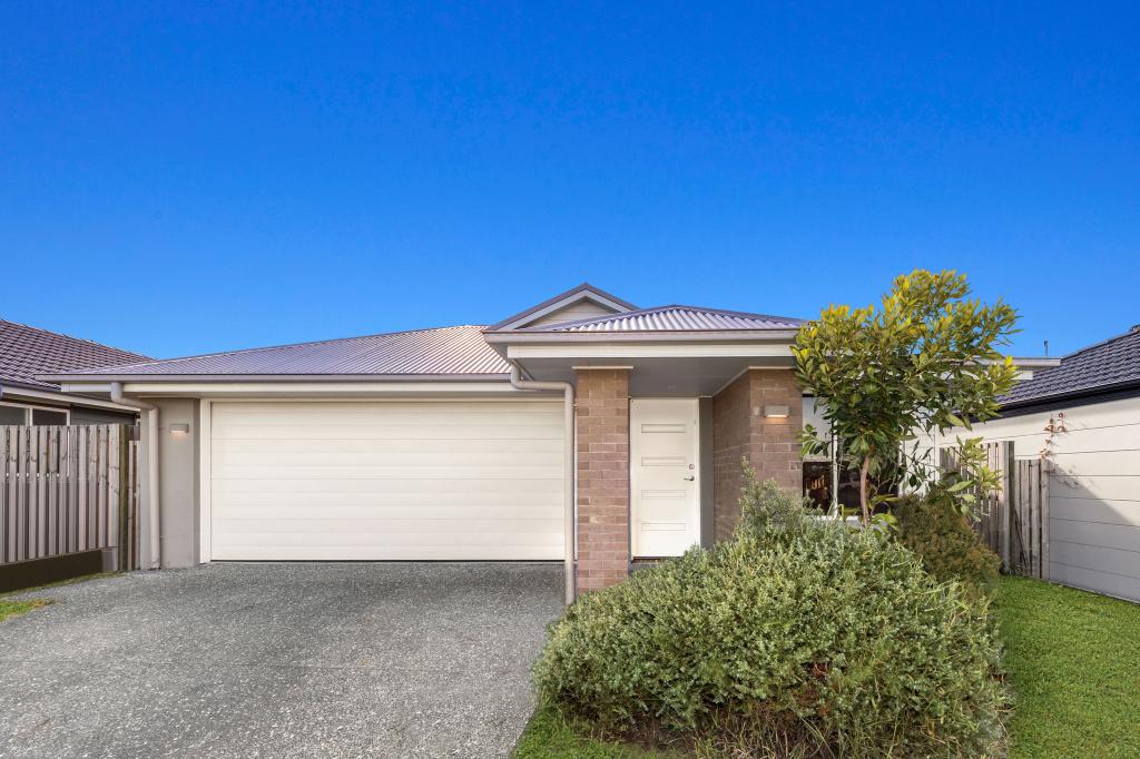 34 Wicker Rd, Park Ridge, QLD 4125