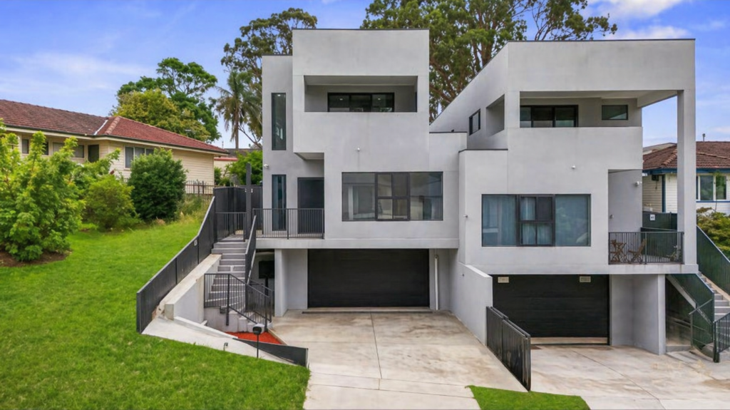 25b Lyndley St, Busby, NSW 2168