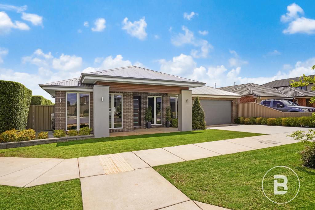 16 WEDGE TAIL DR, WINTER VALLEY, VIC 3358