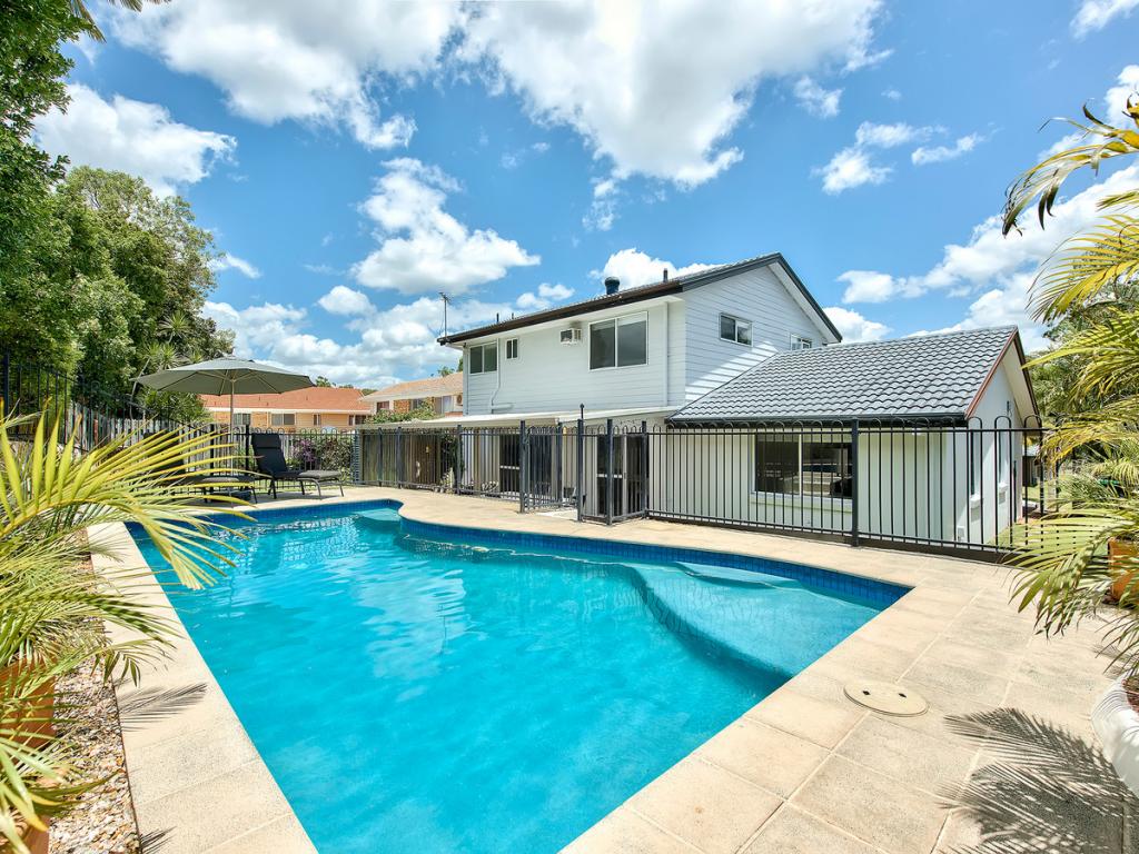 21 Karloff Dr, Stafford Heights, QLD 4053