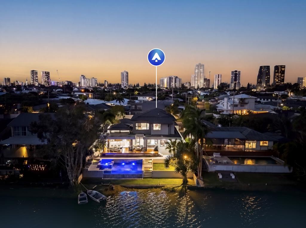 70 Burleigh St, Burleigh Waters, QLD 4220