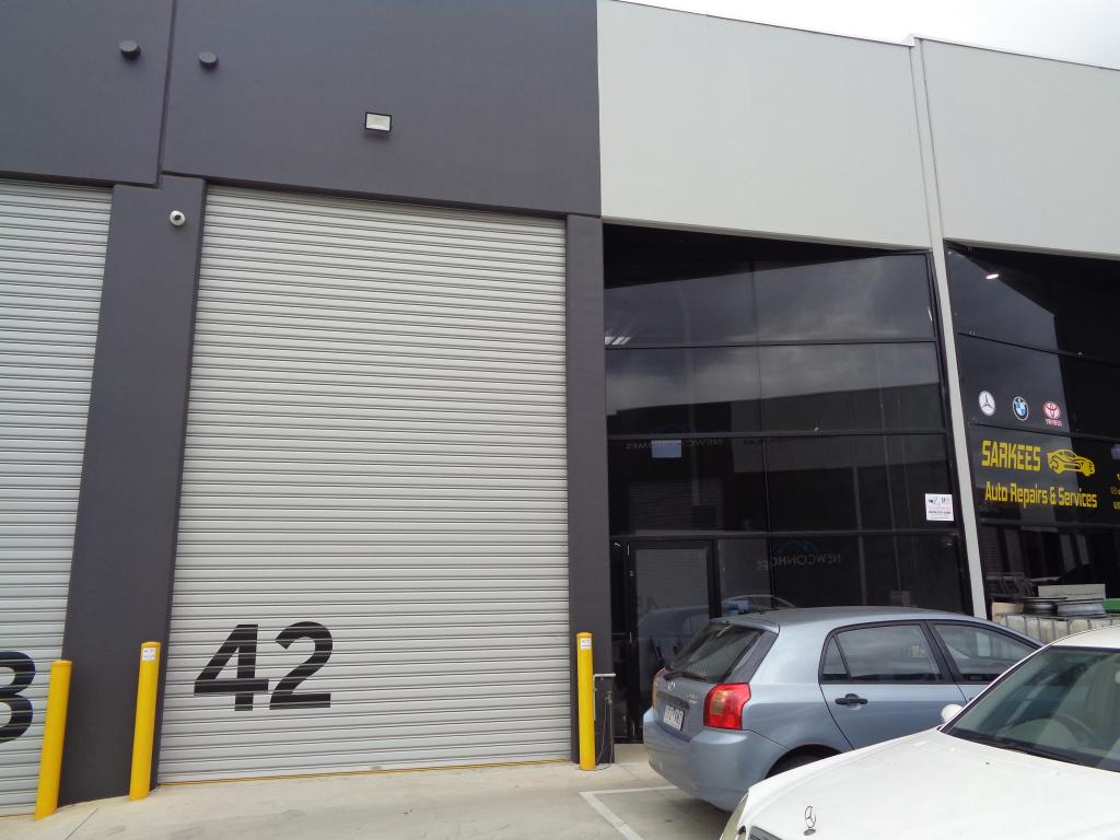 42/56-68 Eucumbene Dr, Ravenhall, VIC 3023