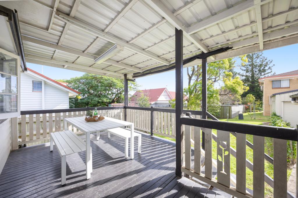 112 Chaucer St, Moorooka, QLD 4105
