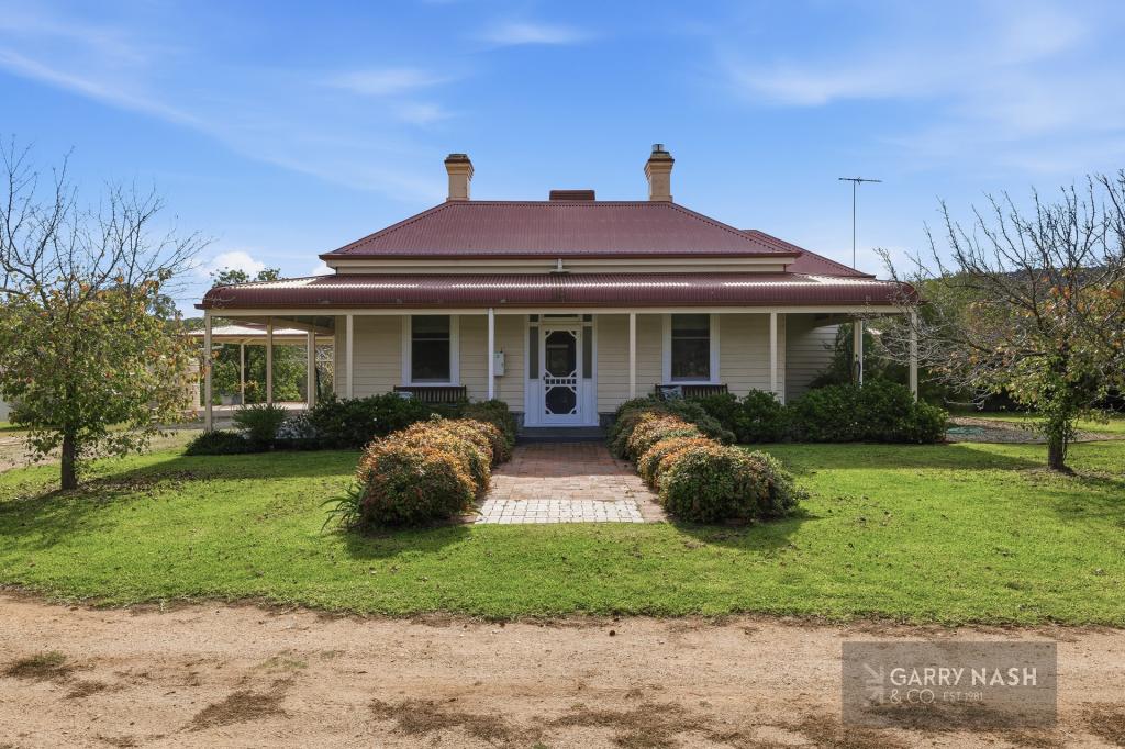 19 Main St, Eldorado, VIC 3746