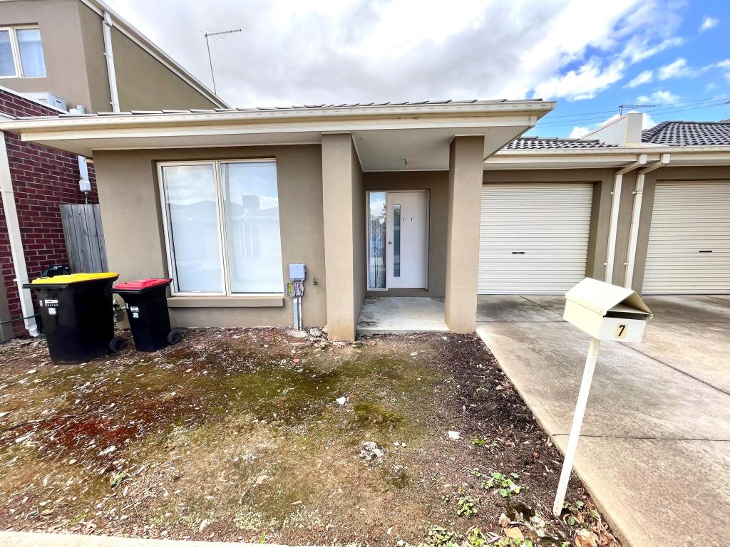 7/35-47 Tullidge St, Melton, VIC 3337