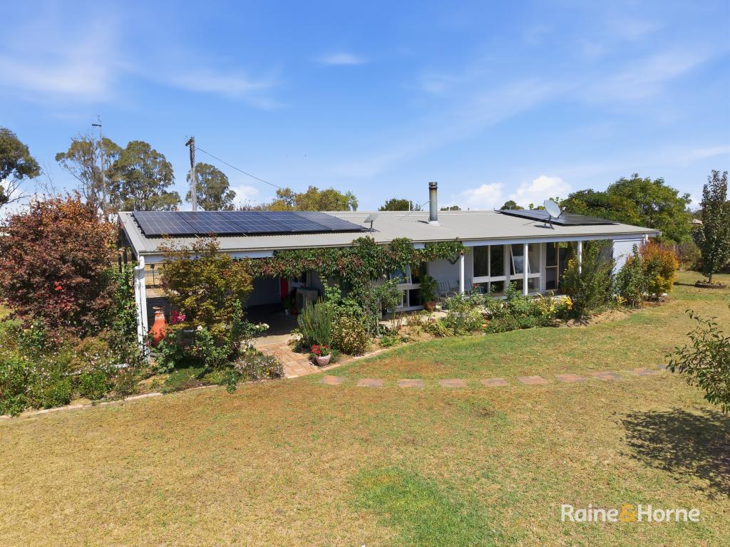 8 Simpson St, Deepwater, NSW 2371
