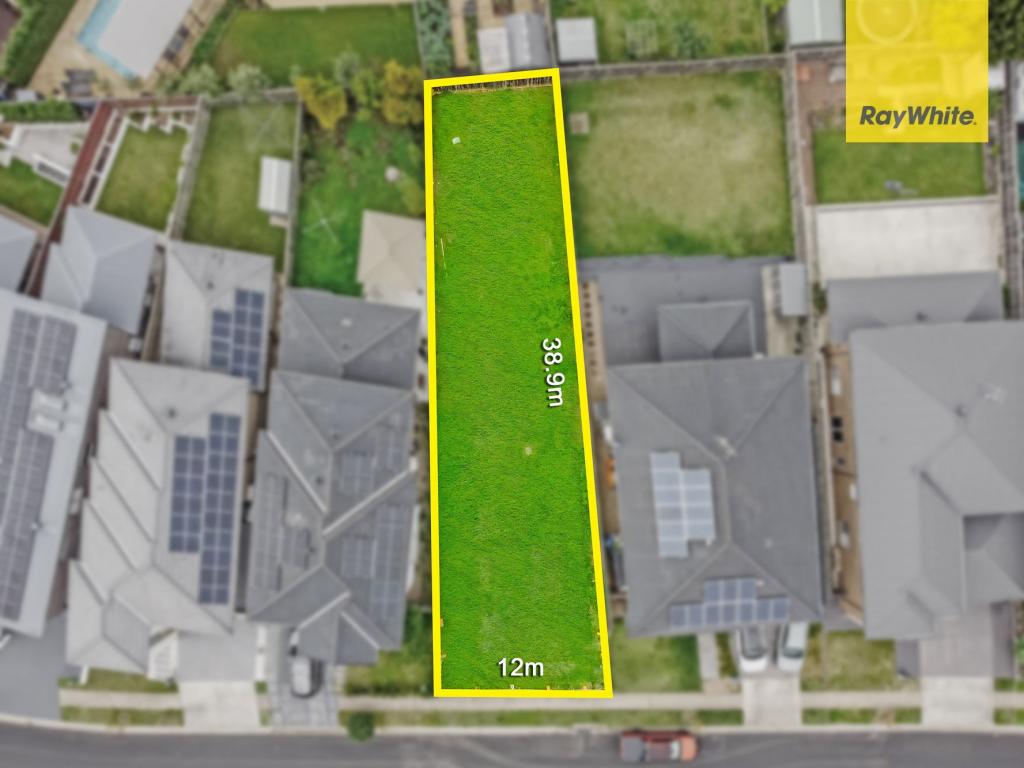 23 SUNNINGDALE DR, COLEBEE, NSW 2761