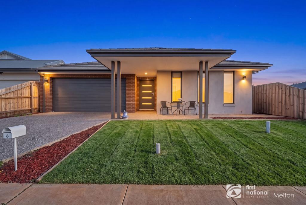8 TULKARA ST, EYNESBURY, VIC 3338