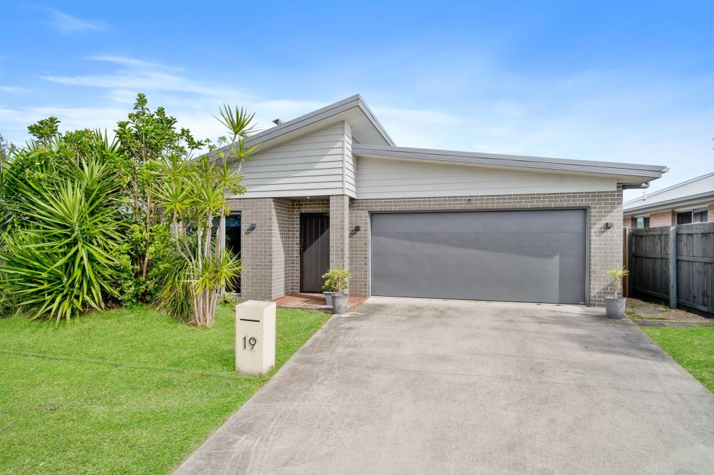 19 Molly Ct, Eagleby, QLD 4207