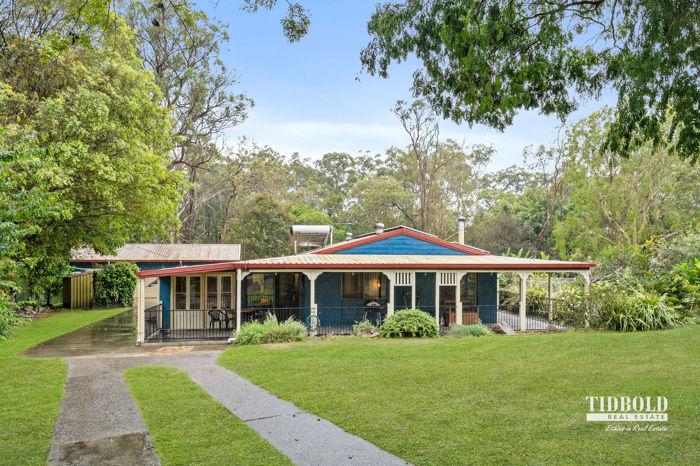 9 GORDONIA DR, REDLAND BAY, QLD 4165