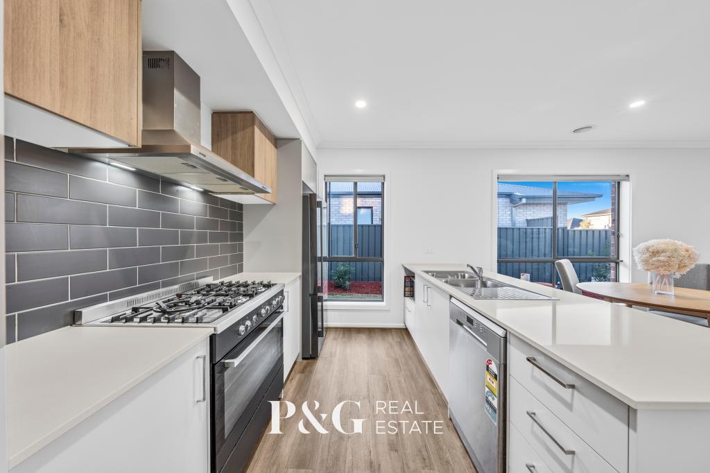 2 Bellagio Rd, Berwick, VIC 3806