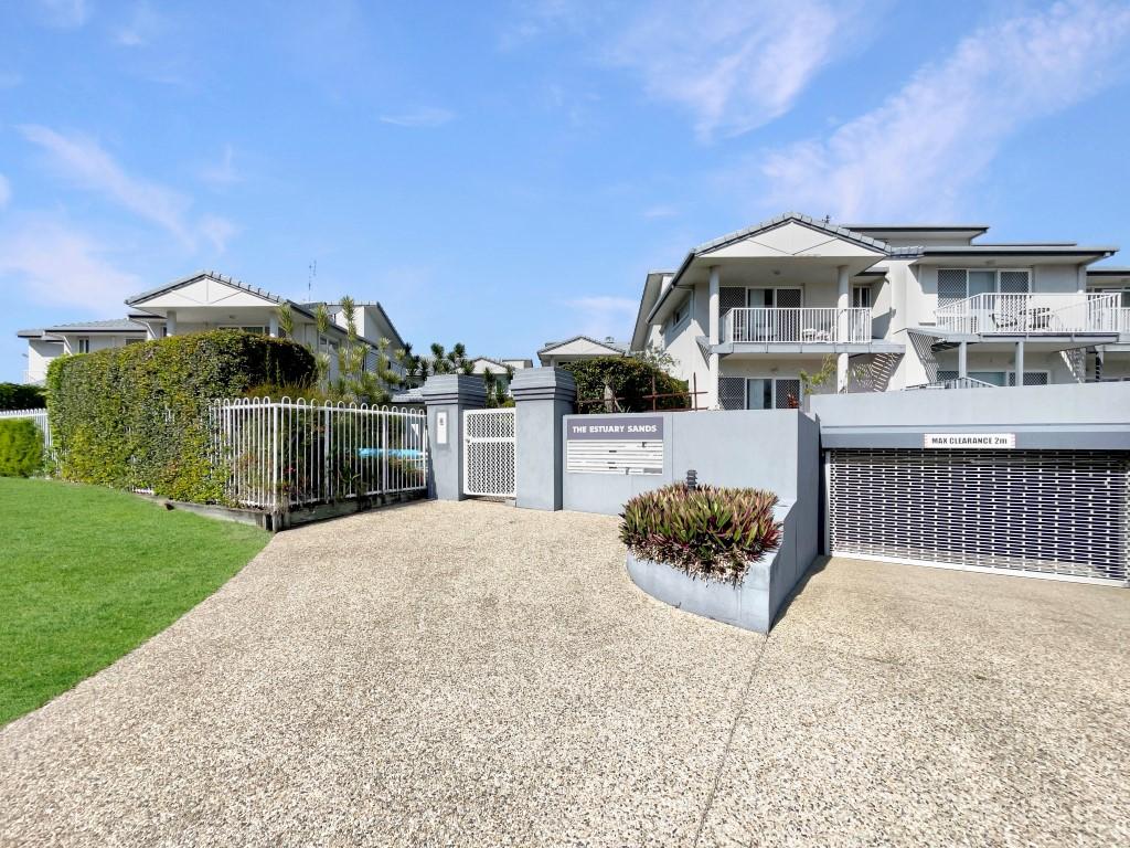 15/40 Memorial Ave, Maroochydore, QLD 4558