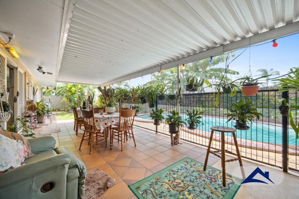 10 BATHURST DR, BENTLEY PARK, QLD 4869