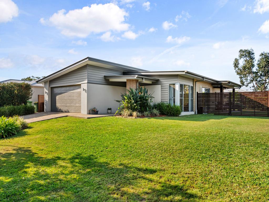 39 Edwardson Dr, Coomera, QLD 4209