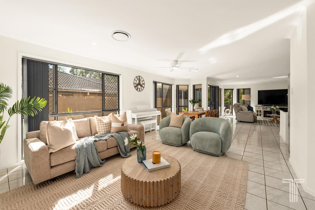 80 Coventry Cct, Carindale, QLD 4152