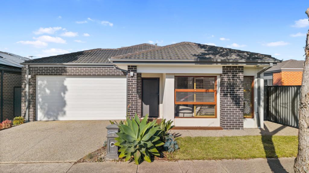 29 Viewmont Ave, Craigieburn, VIC 3064