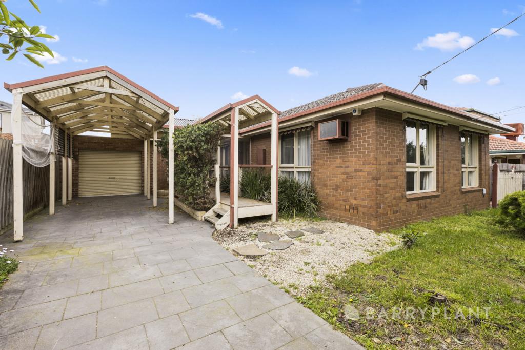 18 Ainslie Dr, Wheelers Hill, VIC 3150