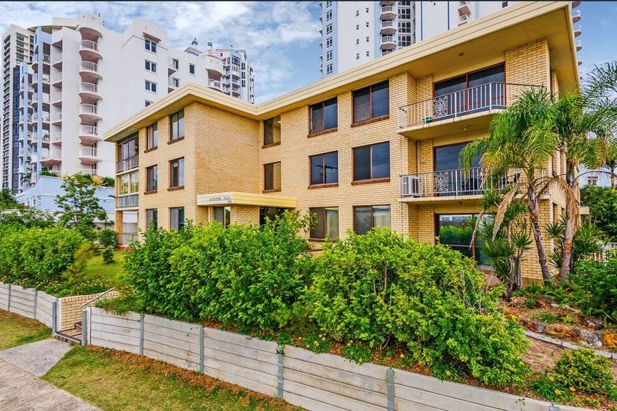 3/2619 GOLD COAST HWY, BROADBEACH, QLD 4218
