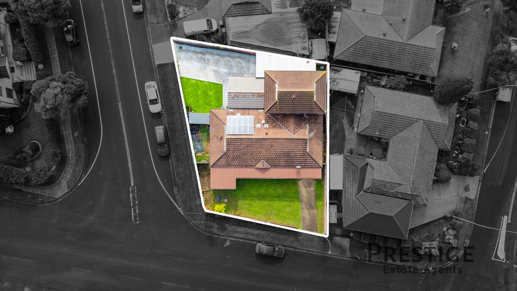 3 Glen Logan Rd, Bossley Park, NSW 2176