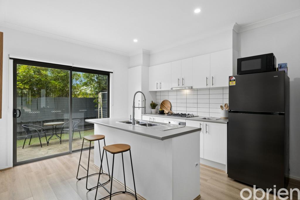 11 Queenie Way, Cranbourne West, VIC 3977