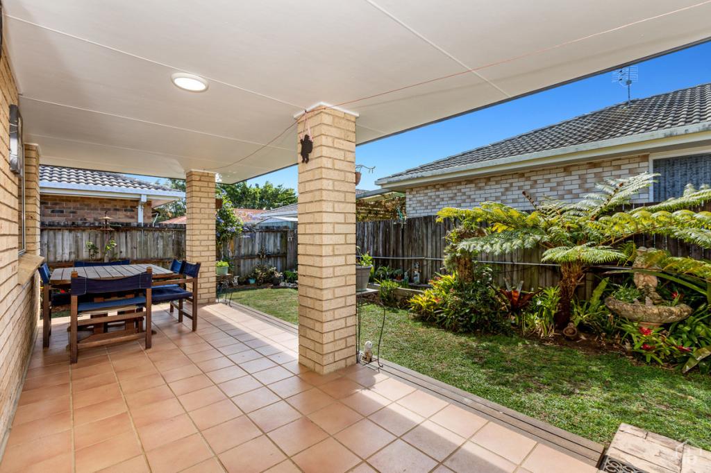 2/4 Parkland Pl, Banora Point, NSW 2486