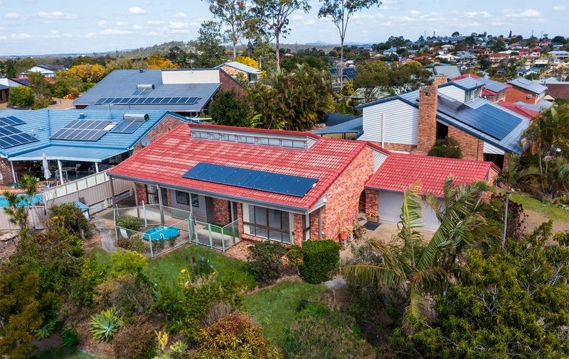 16 Eurabbie St, Middle Park, QLD 4074