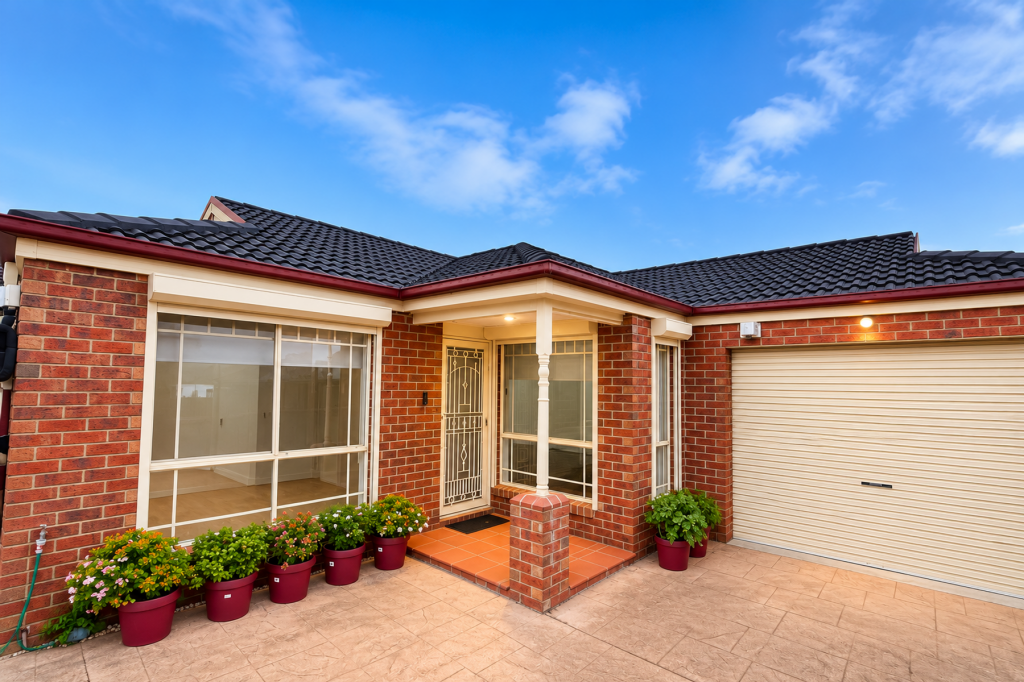 2/21 Egan St, Deer Park, VIC 3023