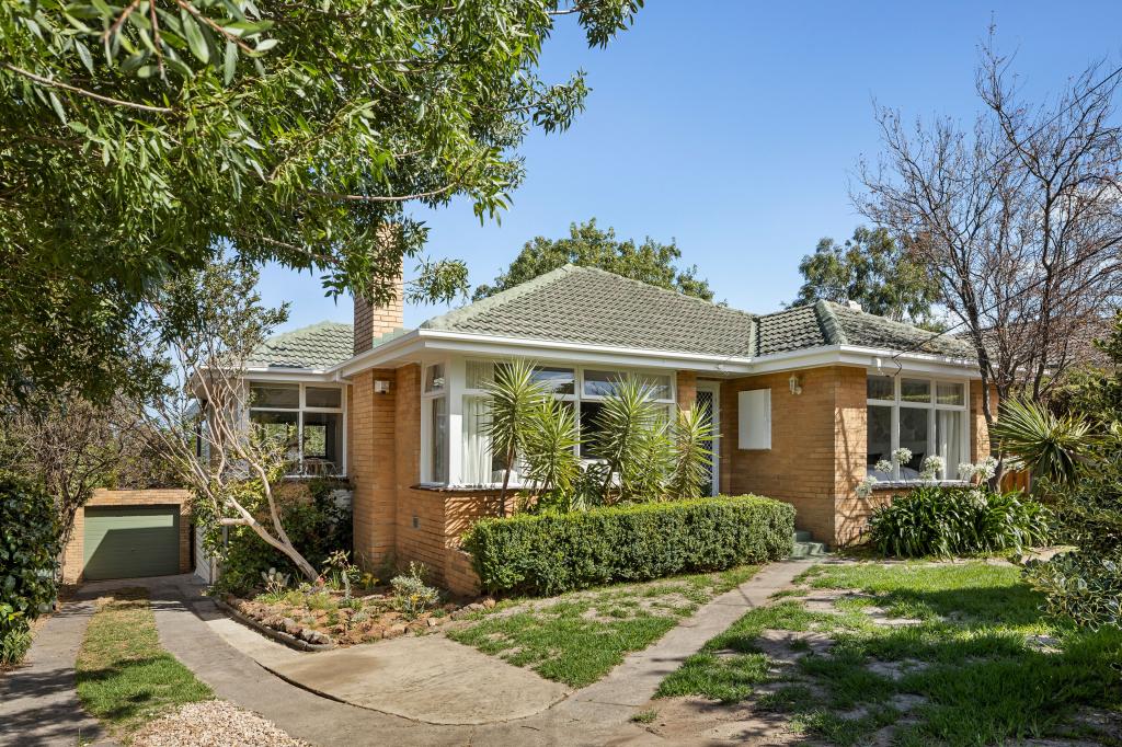 16 Leslie St, Frankston South, VIC 3199