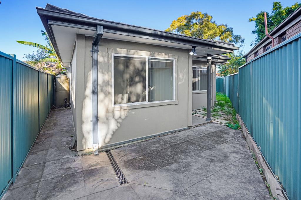 3a Moorina Cl, Greenfield Park, NSW 2176