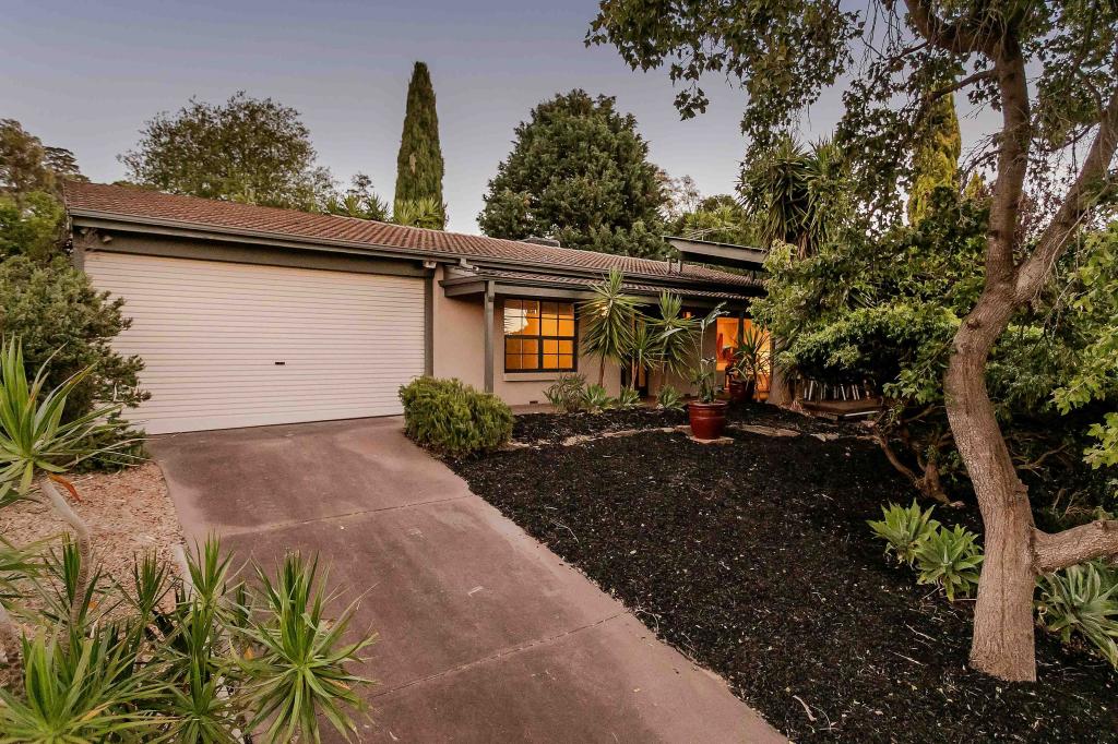 50 Tania Dr, Aberfoyle Park, SA 5159
