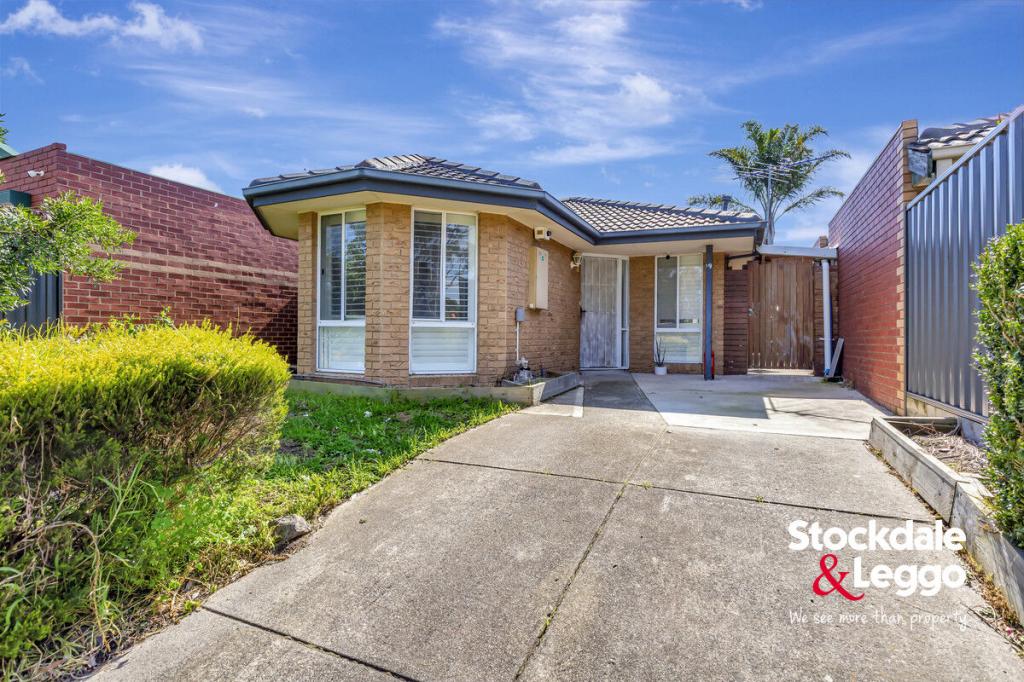 19 ROSTRON WAY, ROXBURGH PARK, VIC 3064