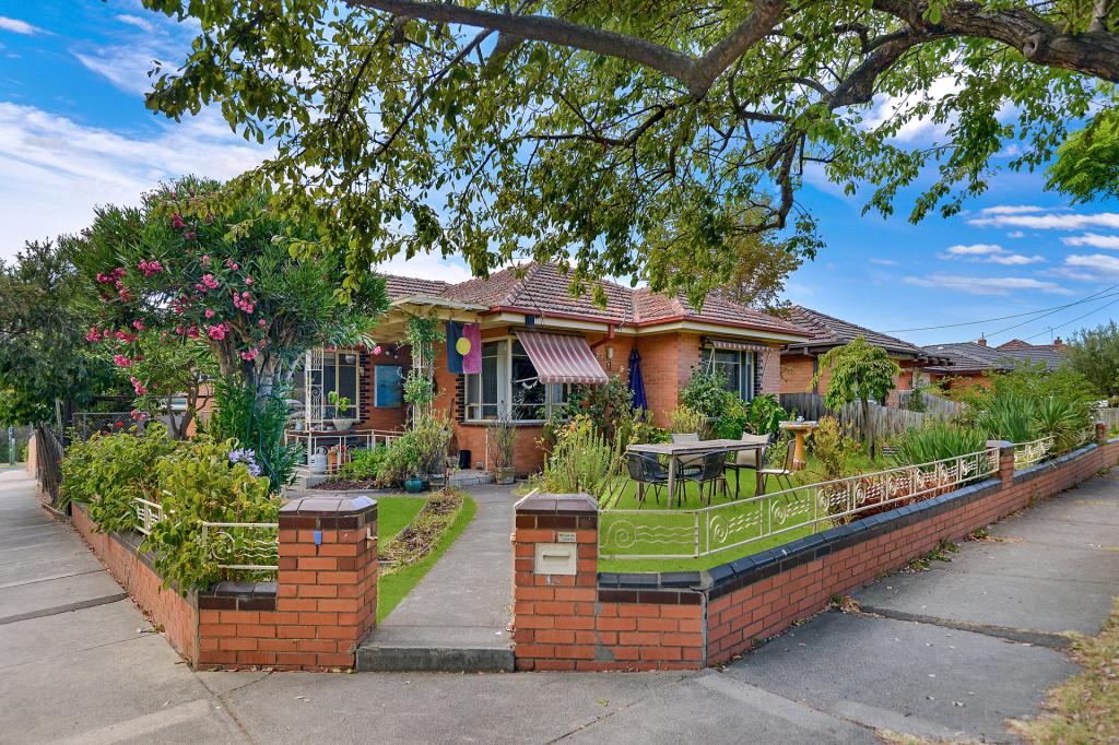 36 LOWAN ST, BRUNSWICK EAST, VIC 3057