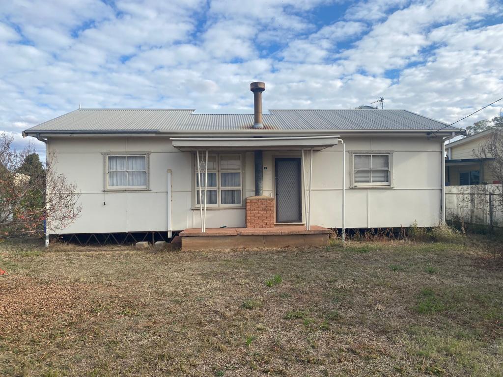 3 Warren St, Nyngan, NSW 2825