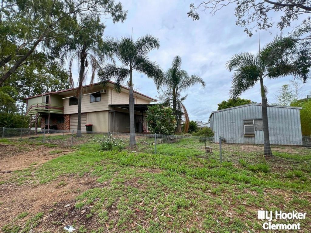 1 Carbine Ct, Clermont, QLD 4721